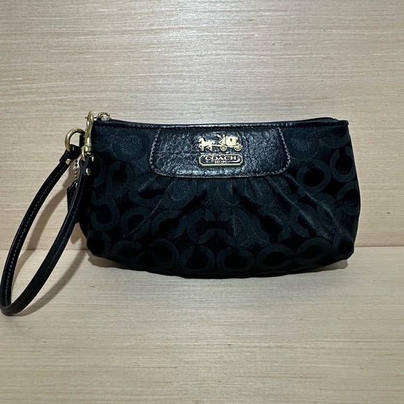 Like New - Coach Signature Wristlet Black - Picture 2 of 10